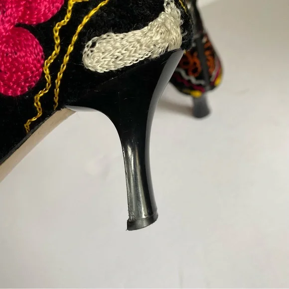 Zeyzani Suzani Embroidered heeled boots EU41 - Picture 10 of 13